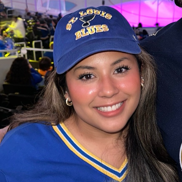 Meet your Posher, Maria - Picture 1 of 1